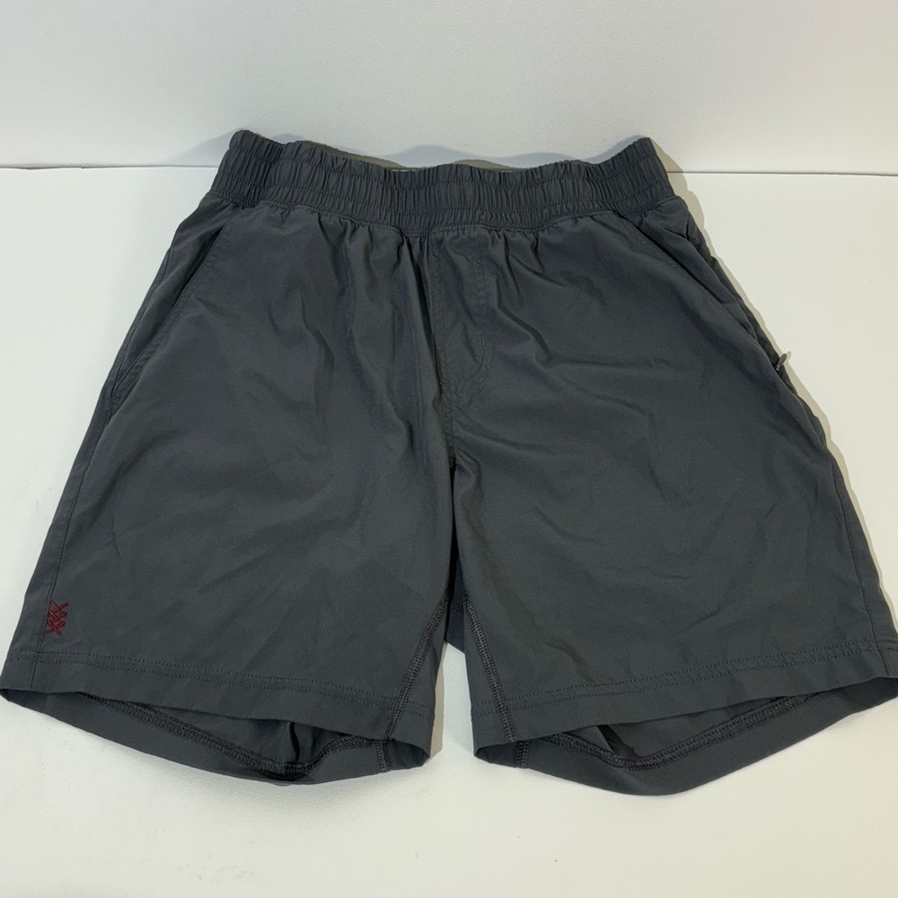 RHONE mens shorts - unlined - Small